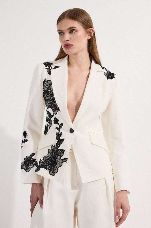 Women 2pc Suit (WS-180) Bespoke Point