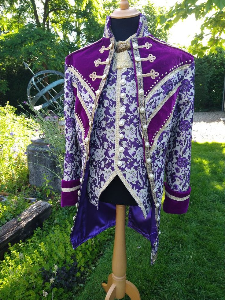 Men 3pc French Rococo Fashion 18th Century Suit Costume Hand Embroidery Free Lace Jabots Cuff (HS-226)